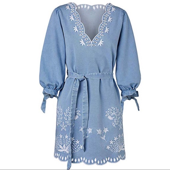 ✨New✨ Light blue embroidery dress - Picture 4 of 5